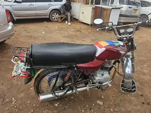 Bajaj Boxer 2018 Red