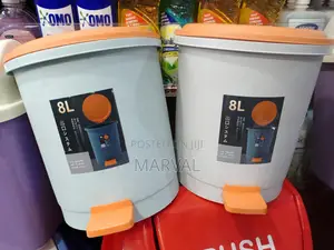 8L Plastic Foot Pedal Trash Can