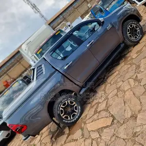 Toyota Hilux 2019 Gray