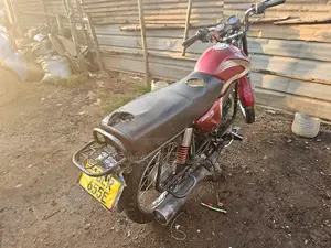 Mahindra Centuro 2017 Red