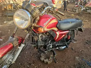 Mahindra Centuro 2017 Red