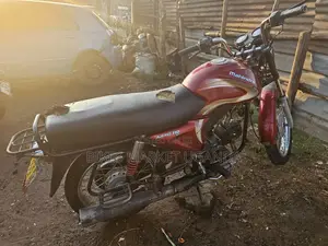 Mahindra Centuro 2017 Red