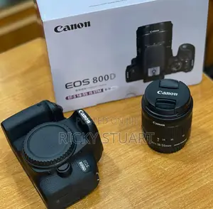 Canon 800D WTH 18-55mm Lens