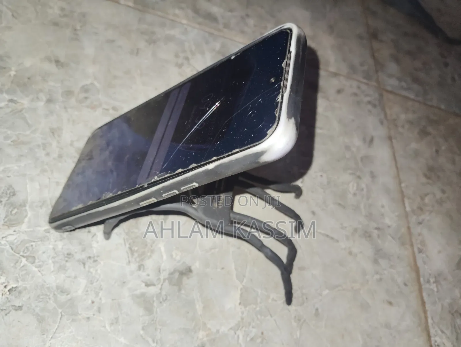 Perfect Changeable Phone Stand Foldable and Universal