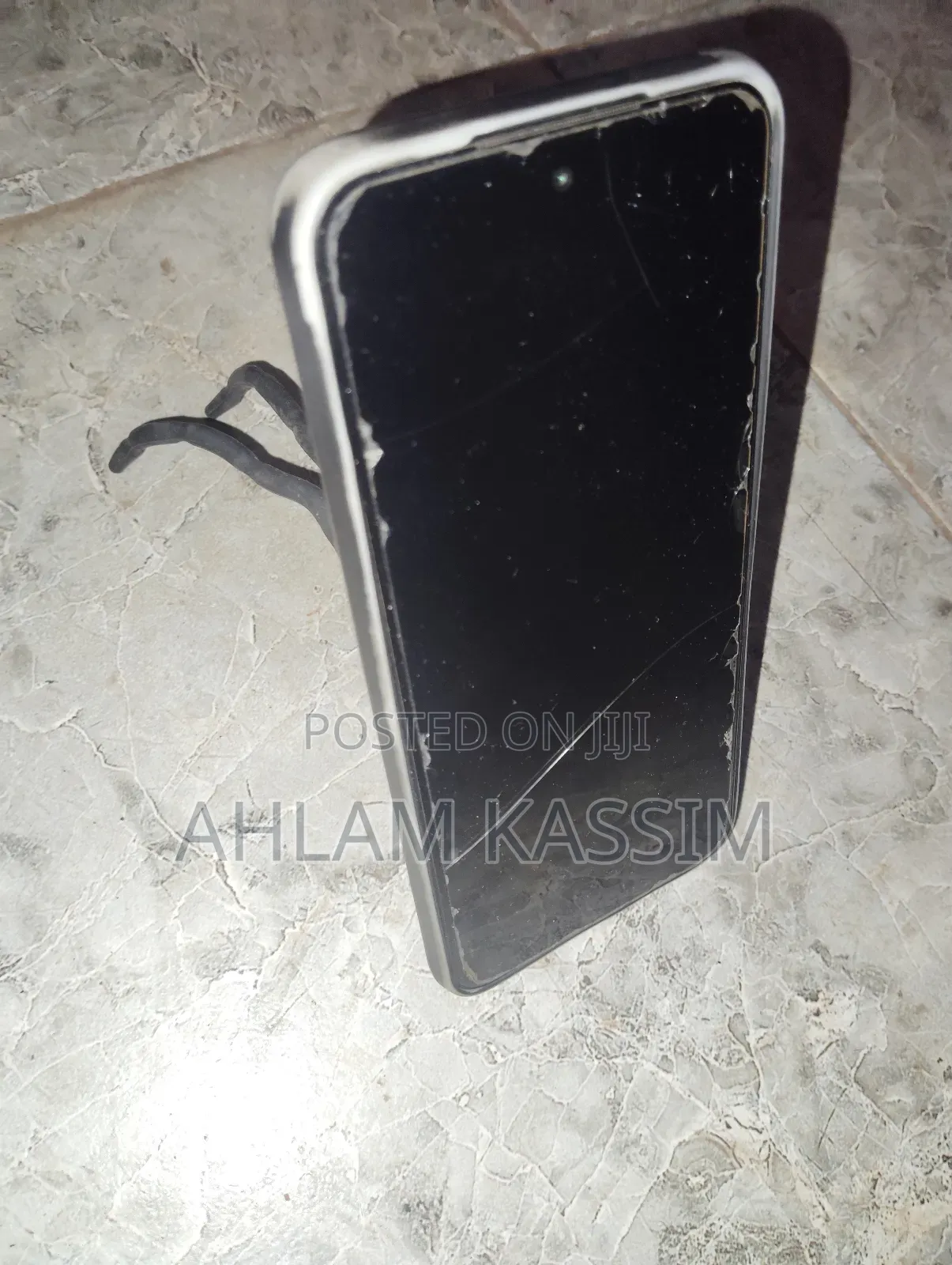 Perfect Changeable Phone Stand Foldable and Universal