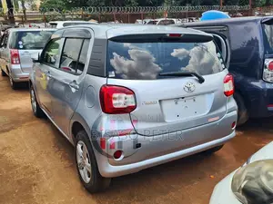 Toyota Passo 1.0 AWD 2016 Silver