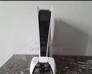 Ps5 Standard Disc Version With One Pad and a Game