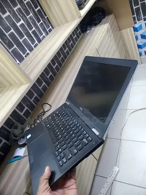 Laptop Dell Latitude 12 E7270 8GB Intel Core I7 SSD 256GB