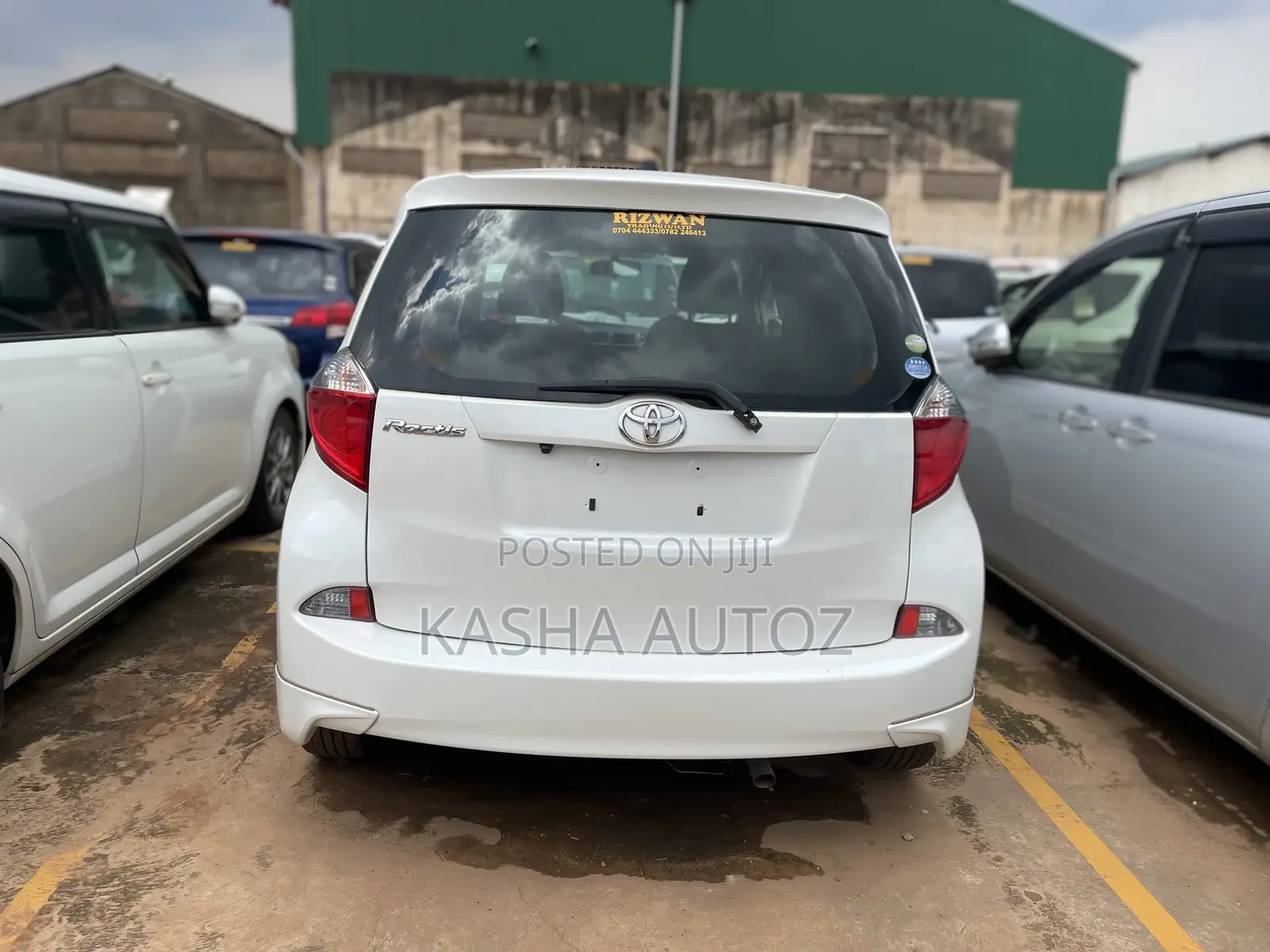 Toyota Ractis 2011 White