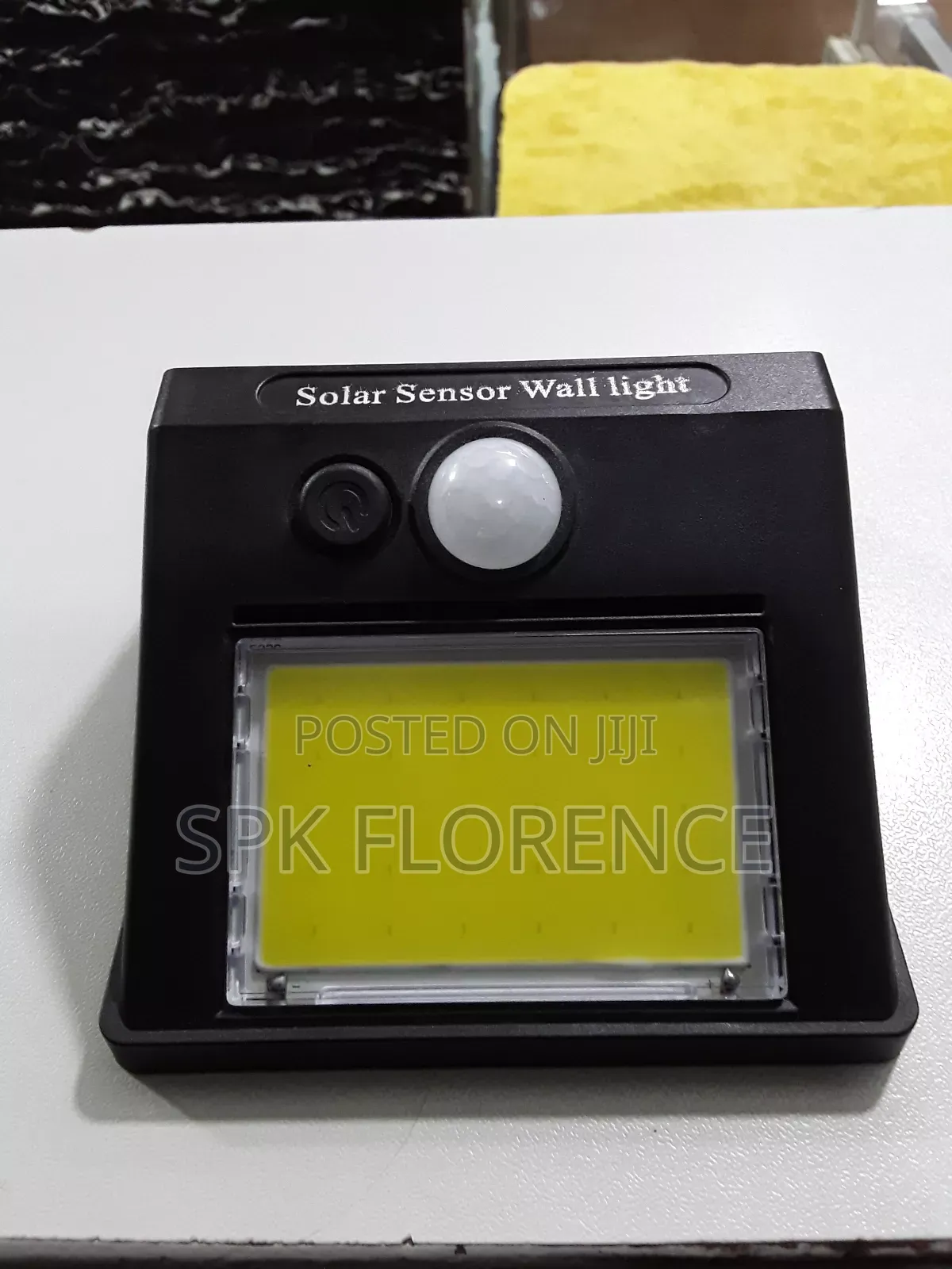 Solar Powered Led Wall Light