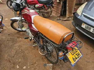 Bajaj Boxer 2016 Red