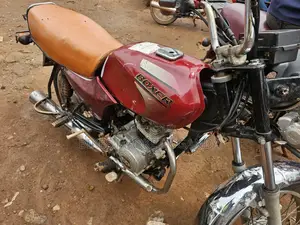 Bajaj Boxer 2016 Red
