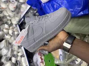Original Nike Air Force 1 Low 07 Ghost Grey Sneaker