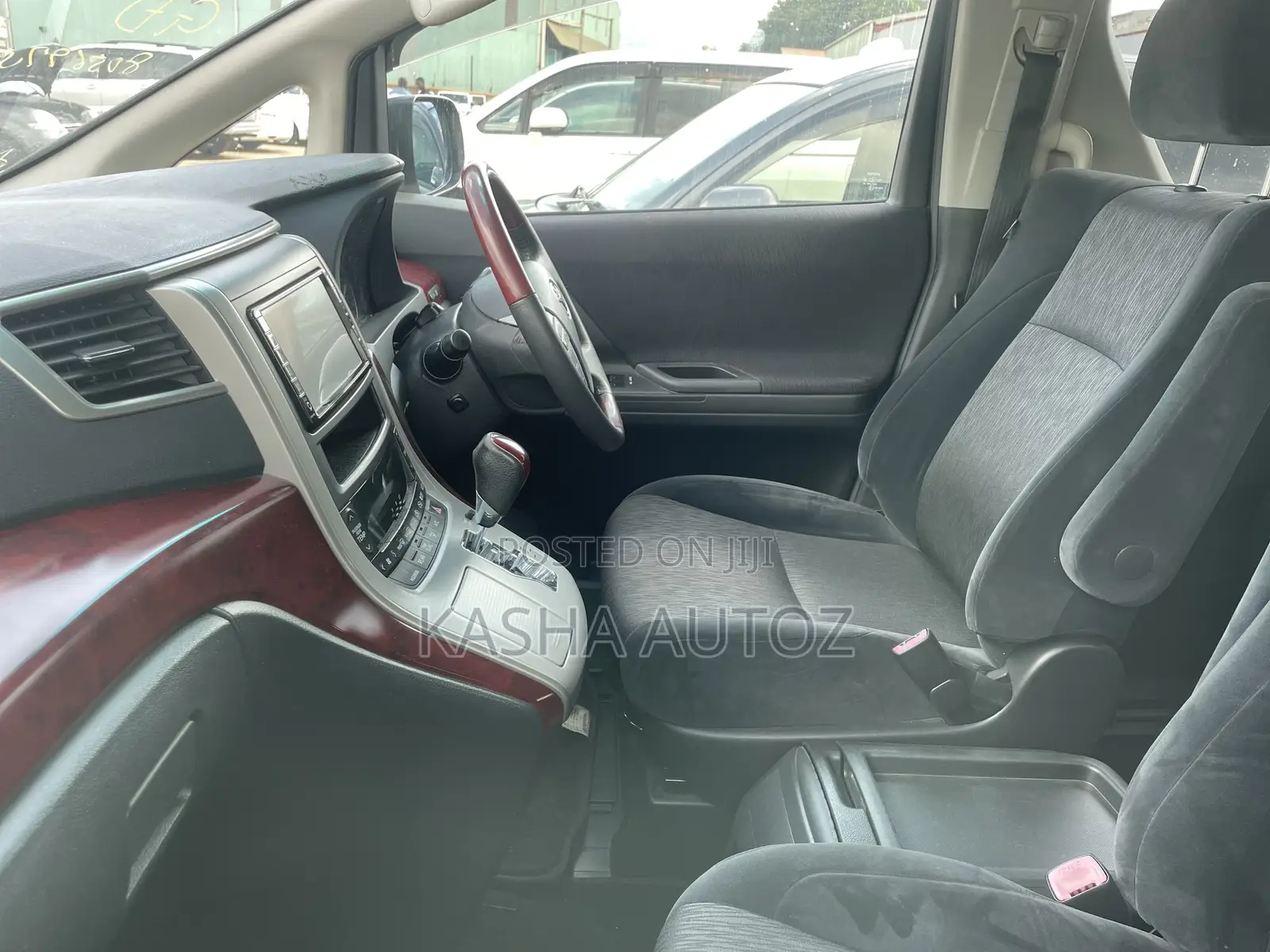 Toyota Alphard 2011 White