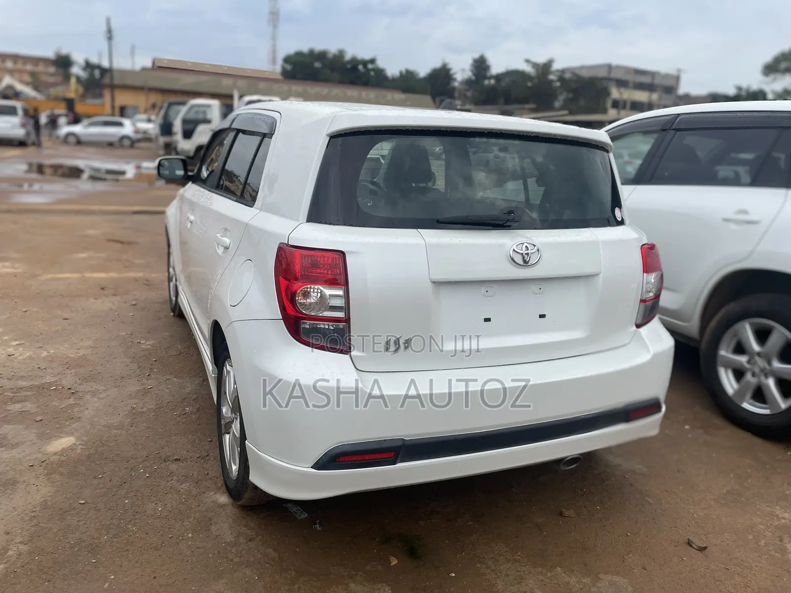 Toyota IST 2009 White