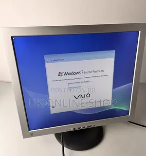 V7 900P 19" VGA Monitor Tested