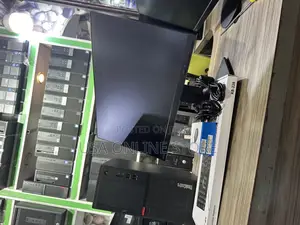 Desktop Computer Lenovo 8GB Intel Core I5 HDD 500GB