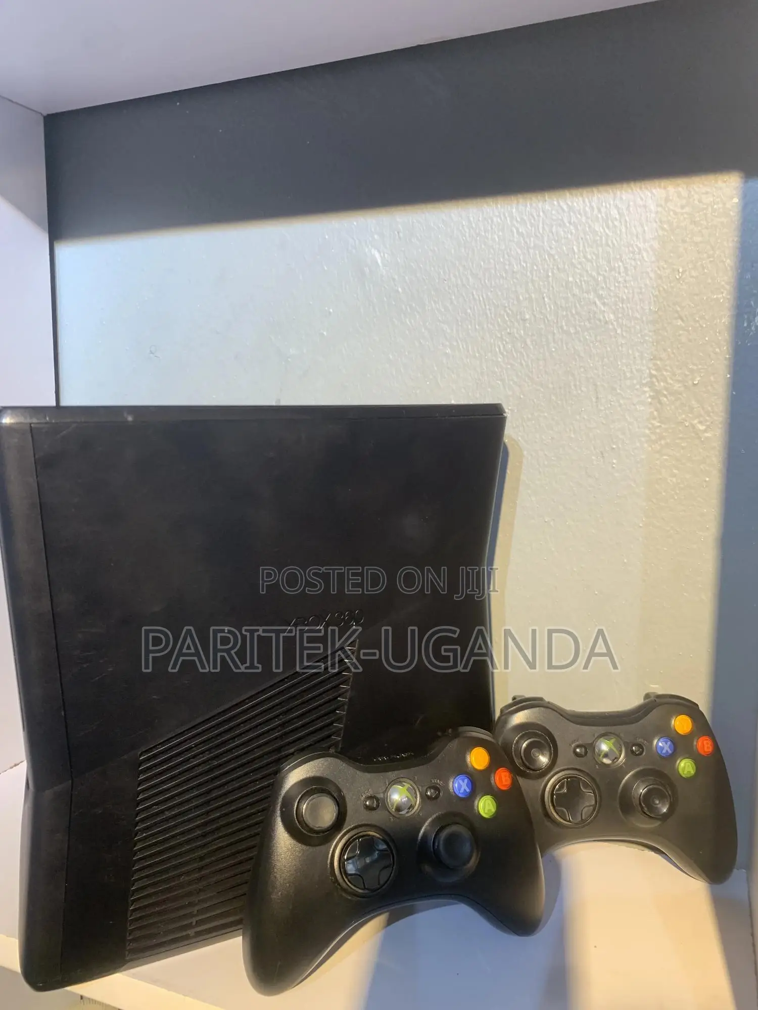 Xbox 360 4GB Console