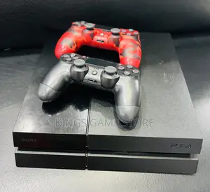 Ps4 Standard Chipped With 8games and 2 Controllers