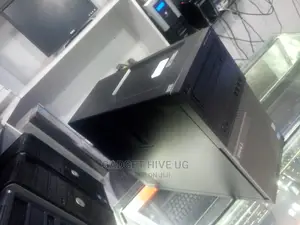 Desktop Computer Dell 4GB Intel Core I5 500GB