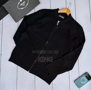 Zipper Black Sweater