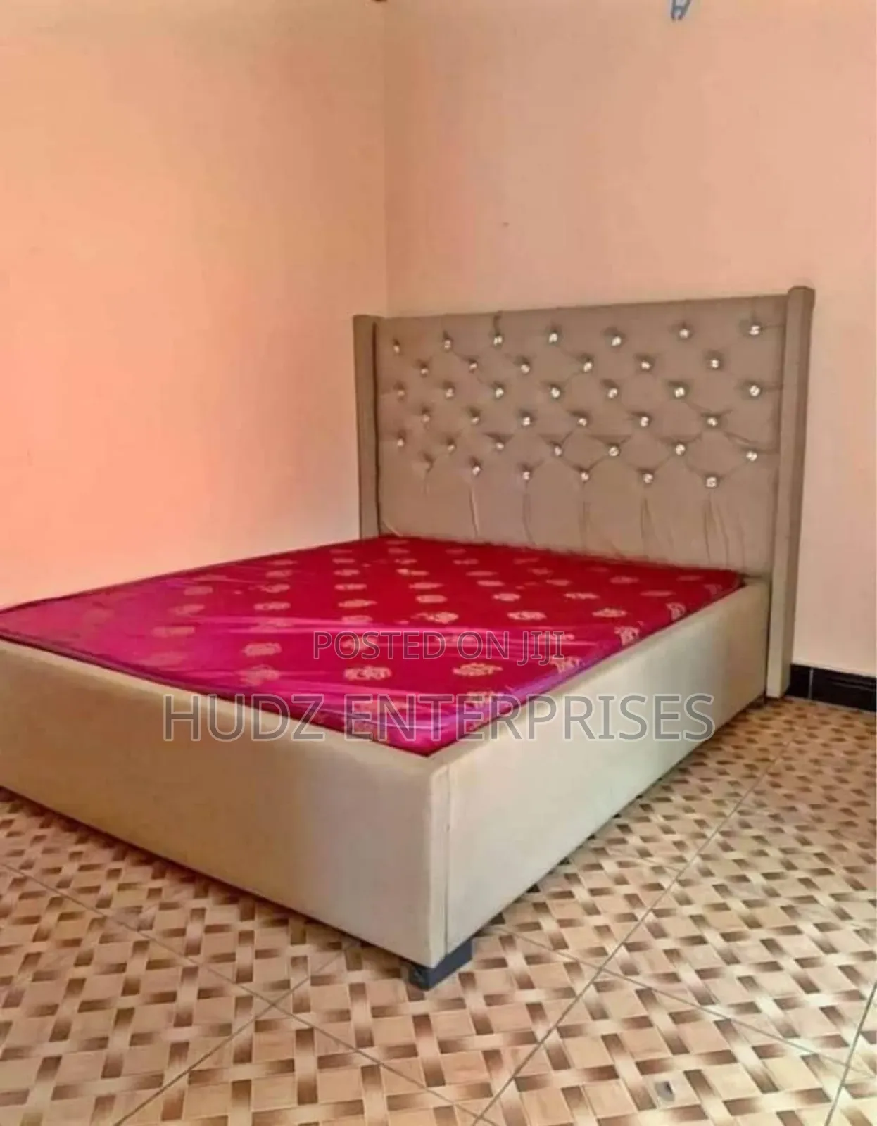 5*6 Cream Leather Bed