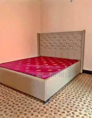 5*6 Cream Leather Bed