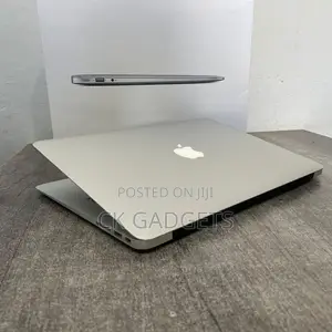 New Laptop Apple MacBook Air 8GB Intel Core I5 SSHD (Hybrid) 256GB