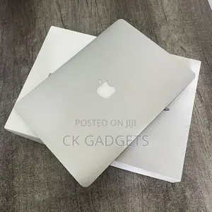 New Laptop Apple MacBook Air 8GB Intel Core I5 SSHD (Hybrid) 256GB