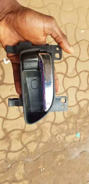 Interior Door Handle for Subaru Forester Sh5