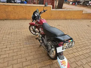 TVS HLX 125 2023 Red