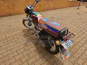 Bajaj Boxer 2017 Red