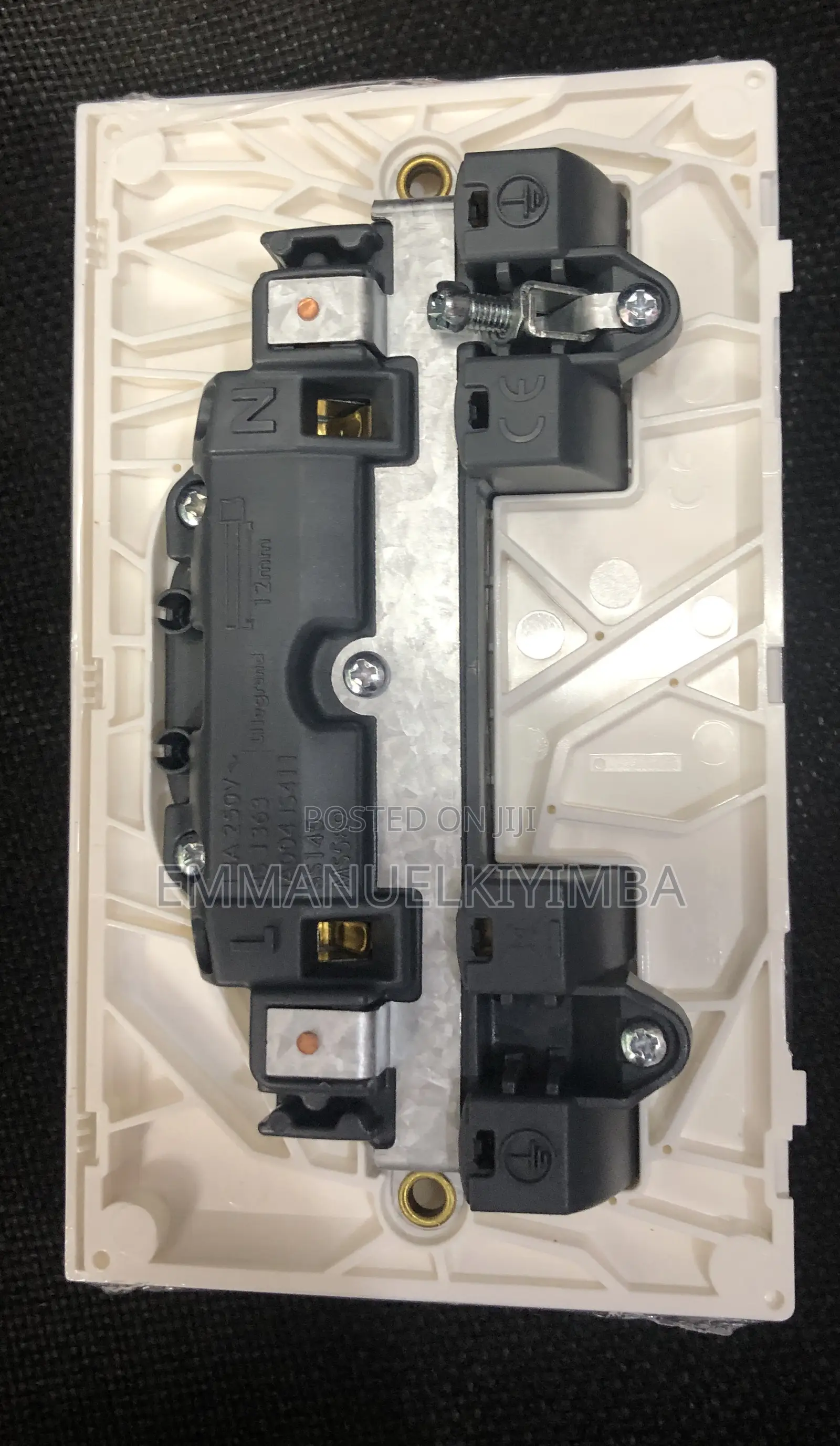 Legrand Double Sockets 13A