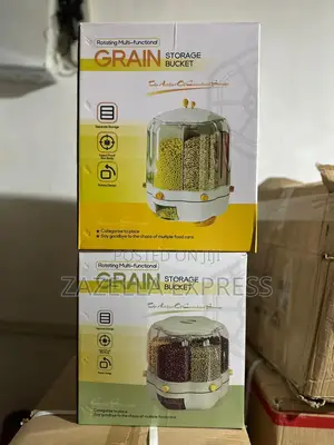 12L Multifunctional Rotating Grian Storage Bucket