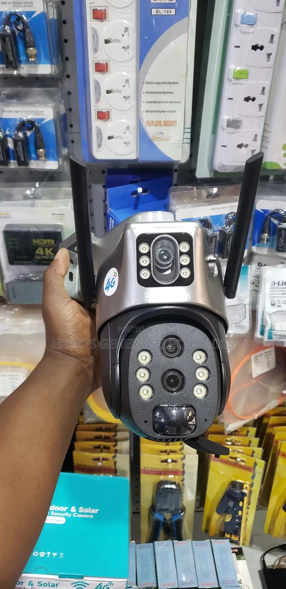 4G and Wifi Solar PTZ Camera