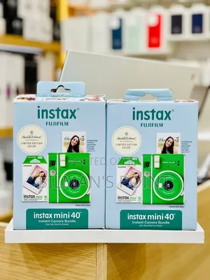 Fujifilm Instax Mini 40 Camera Bundle