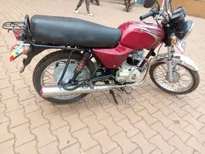 Bajaj Boxer 2021 Red