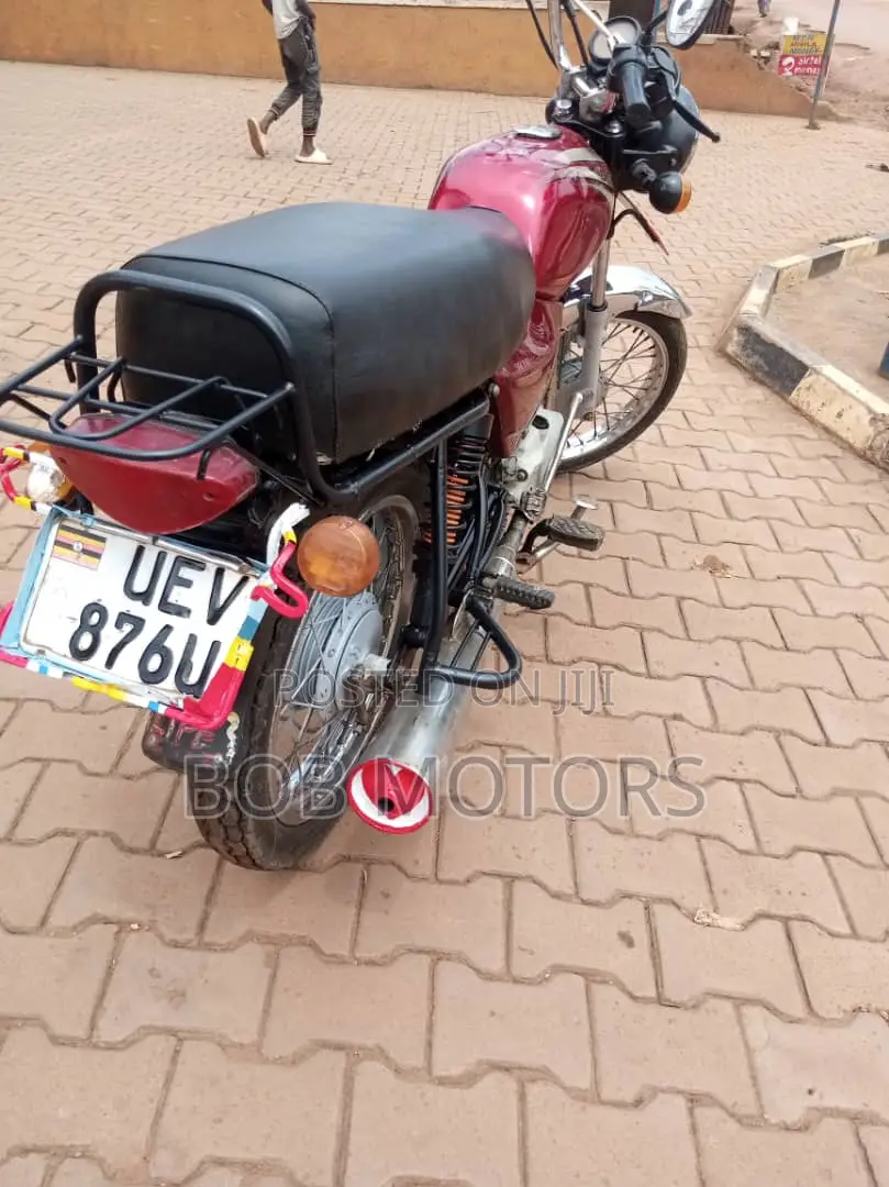 Bajaj Boxer 2021 Red