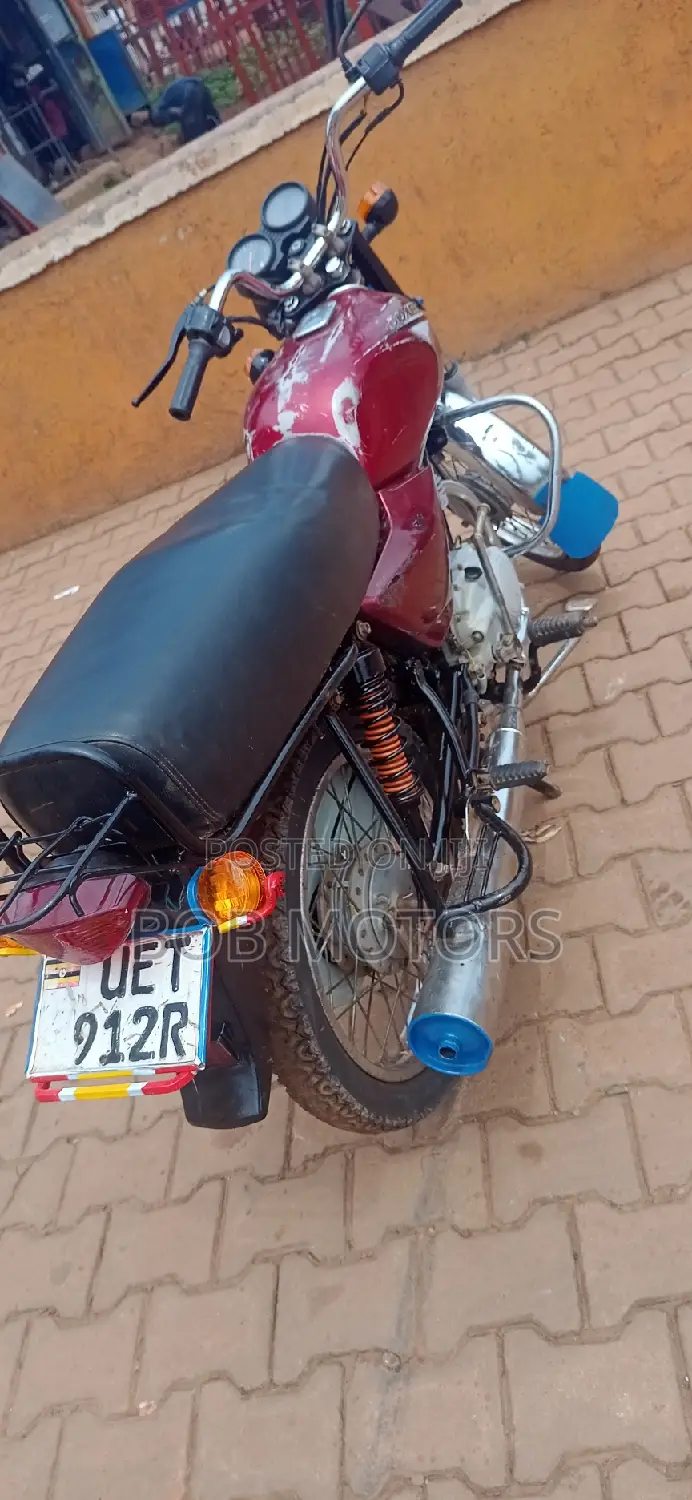 Bajaj Boxer 2022 Red
