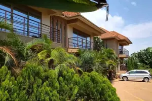 2bdrm Apartment in Kyambongo Kireka Rd, Central Division for rent
