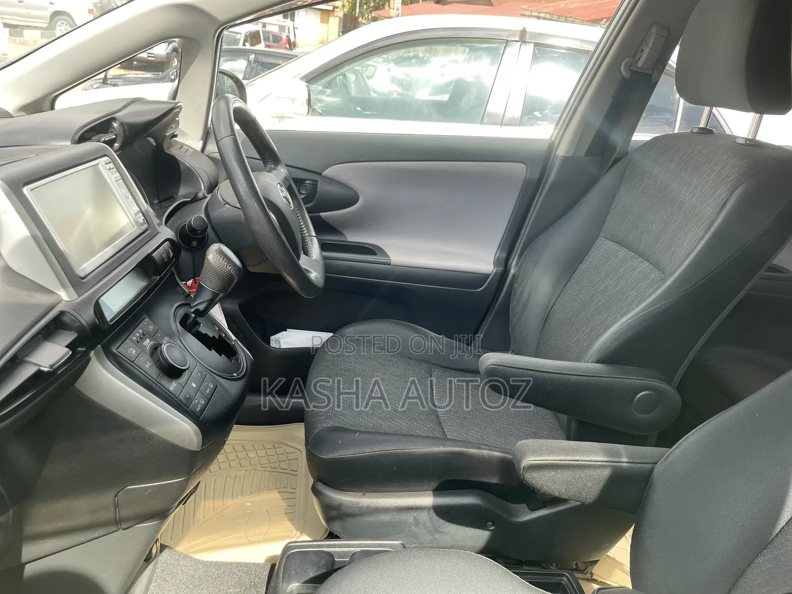 Toyota Wish 2010 Silver