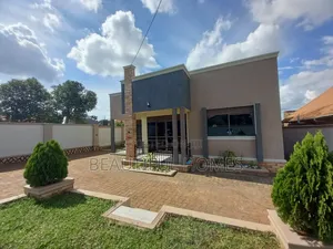 Furnished 4bdrm House in Kira for sale
