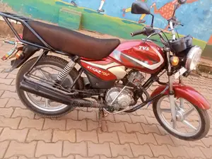 TVS HLX 125 2021 Red