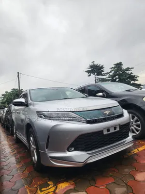 Toyota Harrier 2.0 2018 Silver