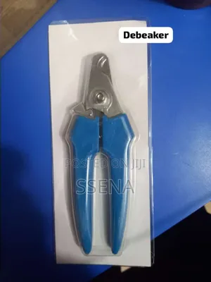 Manual Chicken De-Beaker