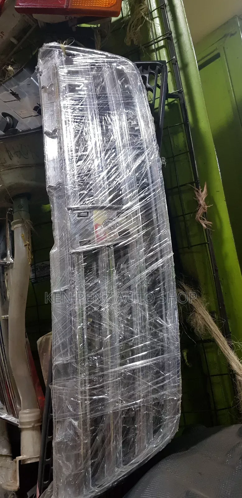 Grill for Premio X 2002