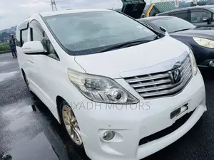 Toyota Alphard 2.4 Petrol FWD 2010 White