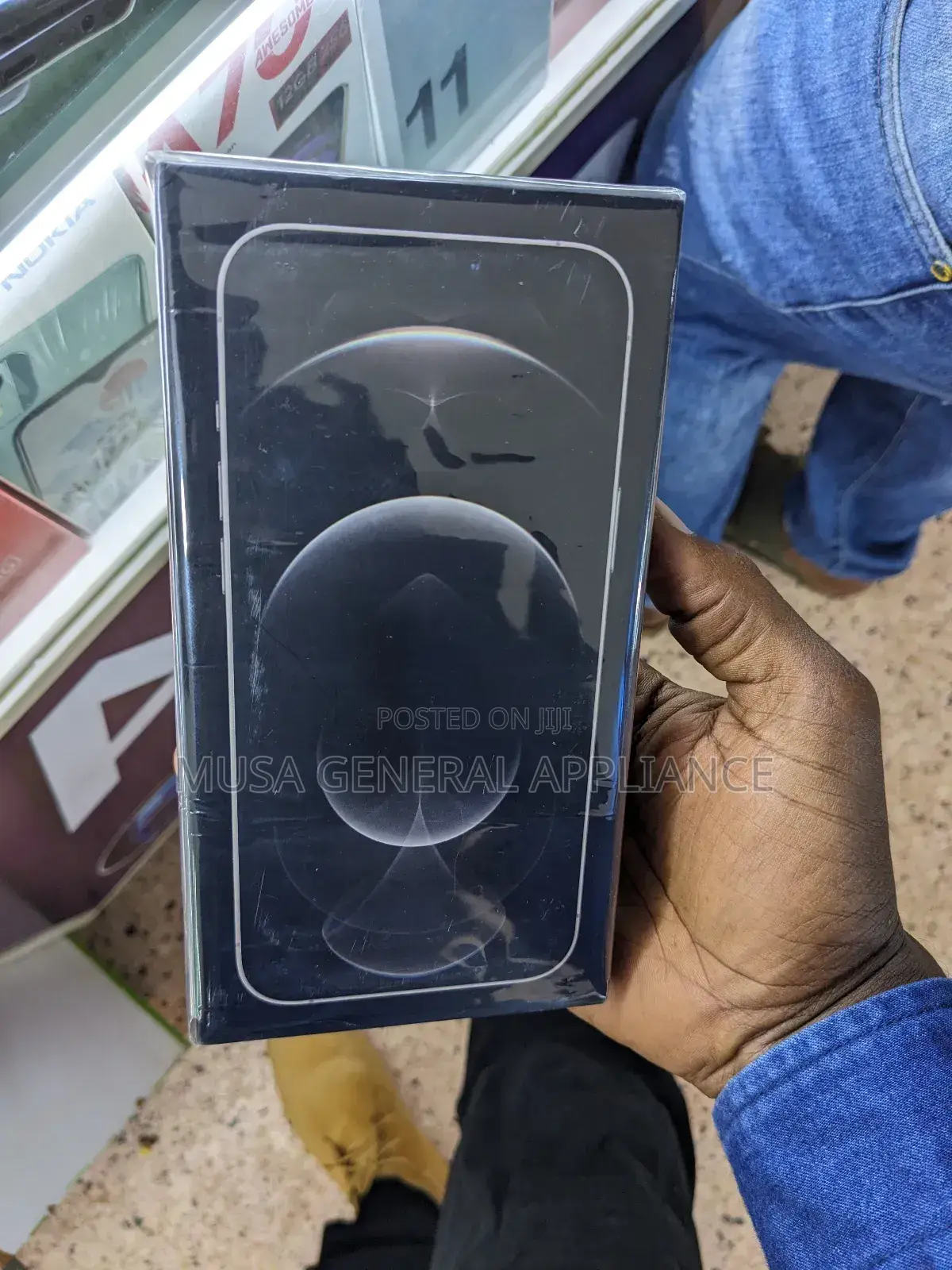 New Apple iPhone 12 Pro Max 128 GB Gold