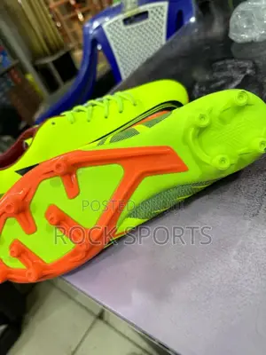 Football Shoes (Multicolor)