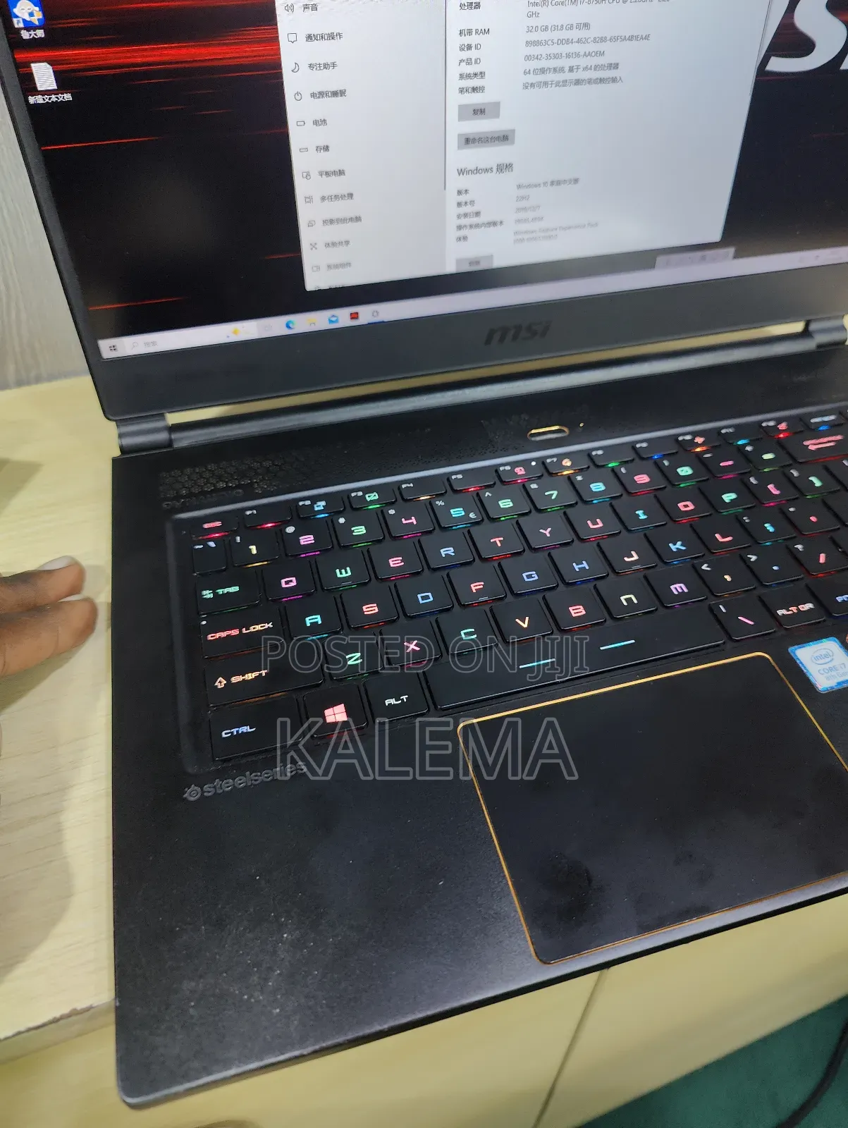 Laptop MSI GS65 Stealth Thin 8RE 16GB Intel Core I7 HDD+SSD 512GB